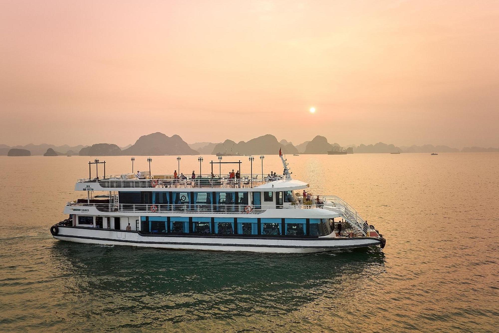 Quynh Yen Hotel Ha Long Zewnętrze zdjęcie