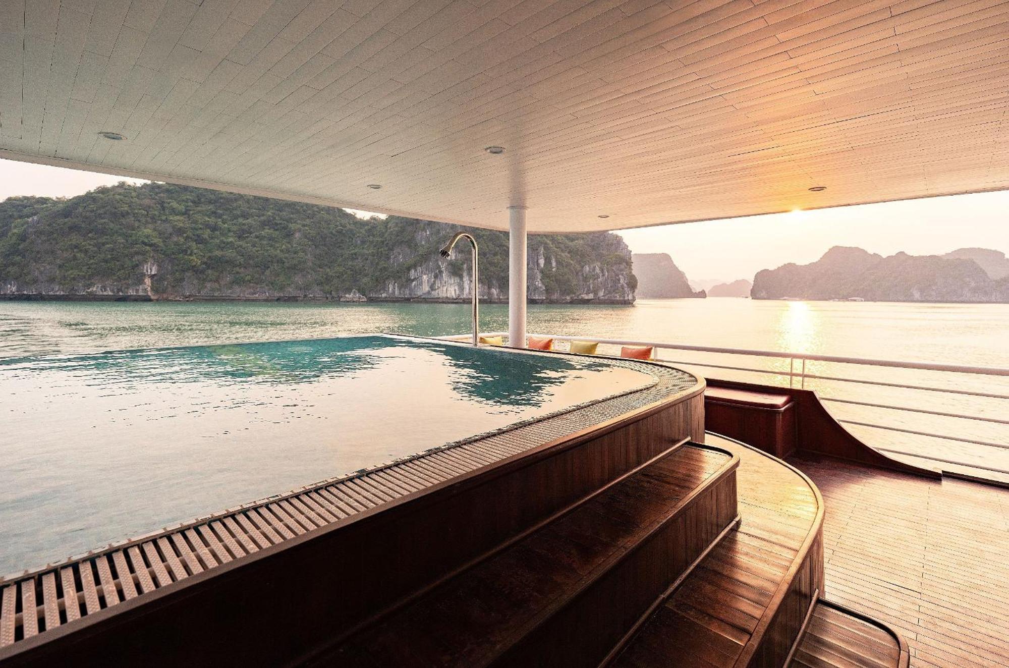 Quynh Yen Hotel Ha Long Zewnętrze zdjęcie